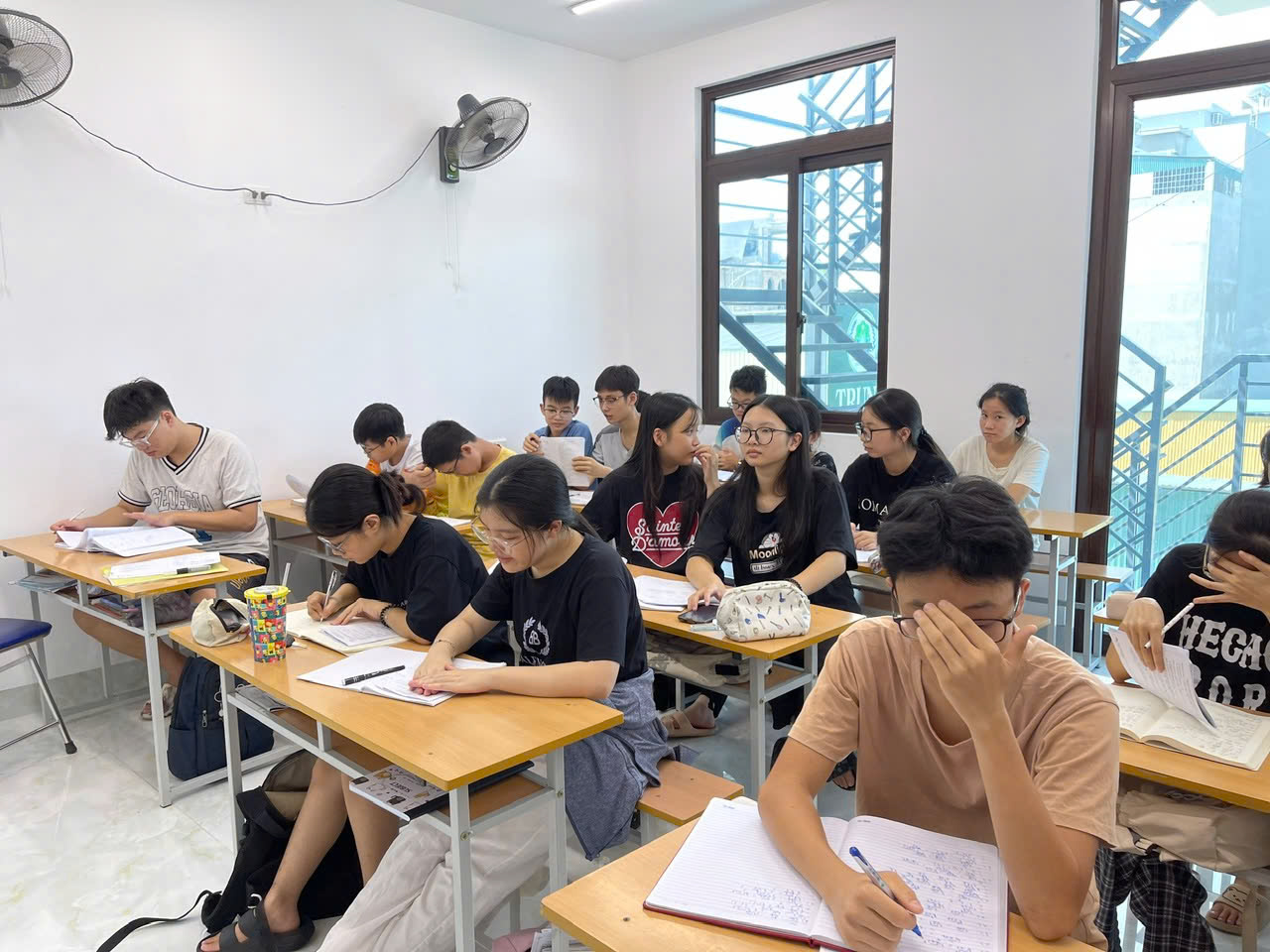 Đội ngũ giáo viên